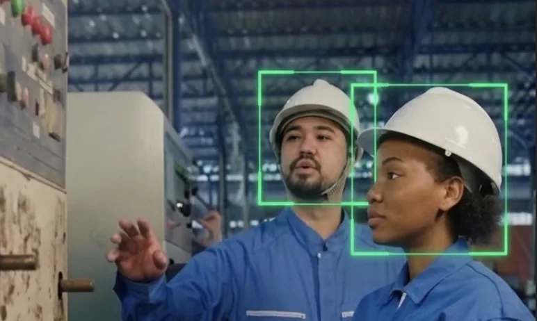 Contrôle du port des EPI sur des opérateurs industriels